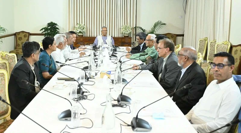 আগামী ফেব্রুয়ারির নির্বাচন বাংলাদেশের পথরেখা নির্ধারণ করবে: প্রধান উপদেষ্টা